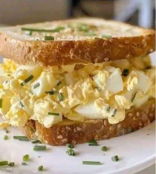 Classic Creamy Potato Salad