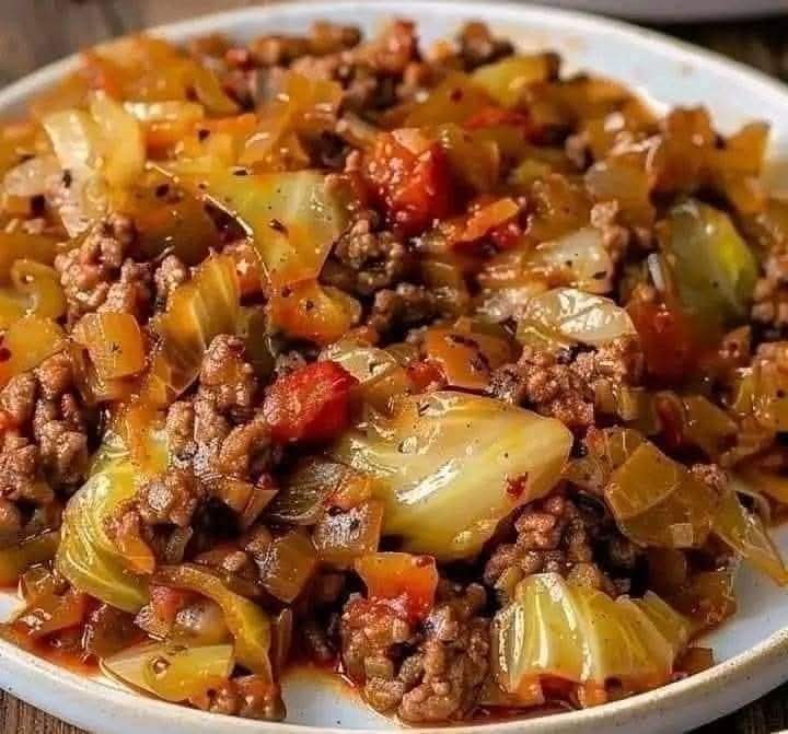 Savory Cabbage and Minced Meat Skillet