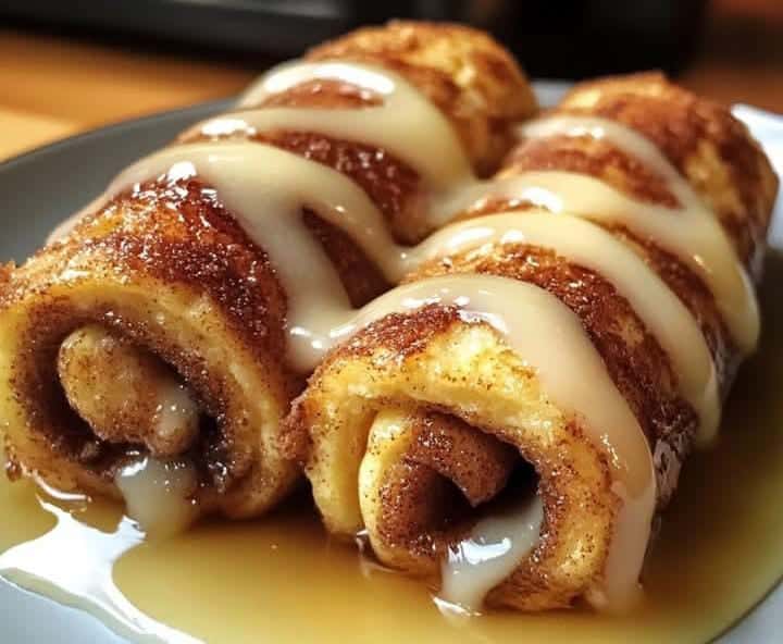 Cinnamon Roll French Toast Roll-Ups