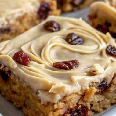 Oatmeal Raisin Cookie Bars